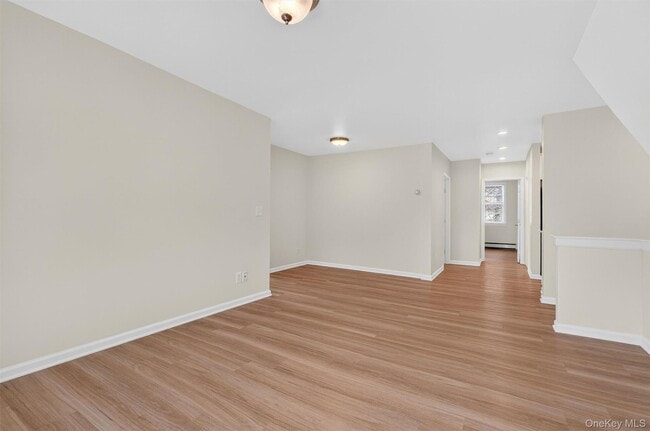 Building Photo - 17 Church St