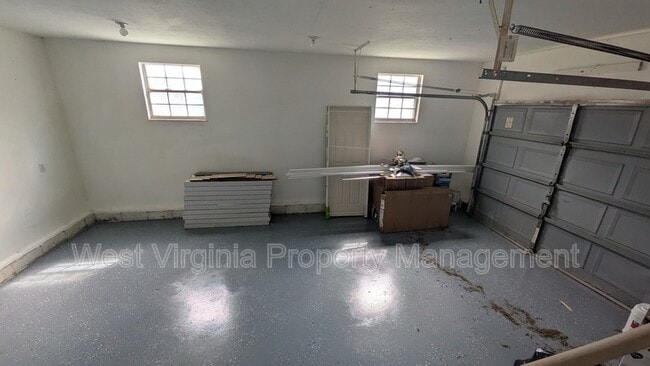 Building Photo - 277 Wood St