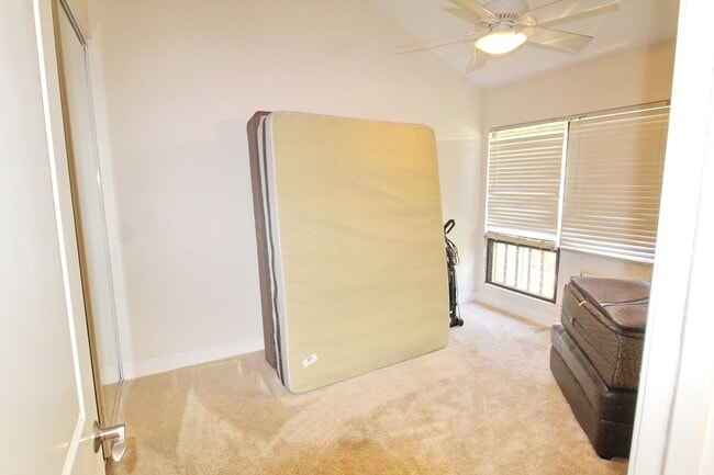 Building Photo - Rare Haleakala Gardens Top Floor Corner Unit - Unfurnished 3 Bed 2 Bath