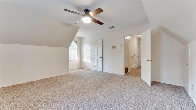 Building Photo - 12702 Ravensway Dr