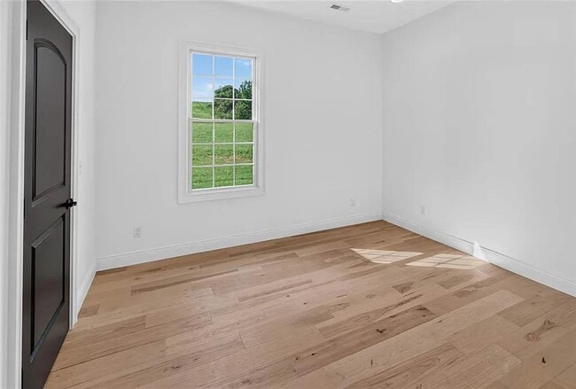 Building Photo - 1528 Brunston Dr