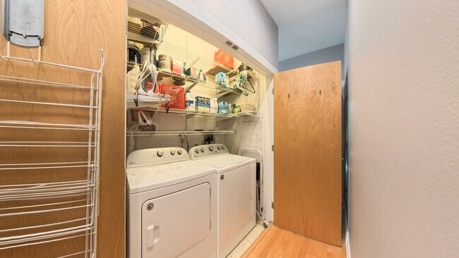 Building Photo - 1601 S Halsted St