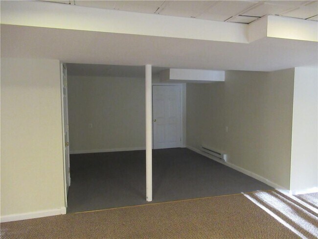 Building Photo - 70 Cavalier Dr
