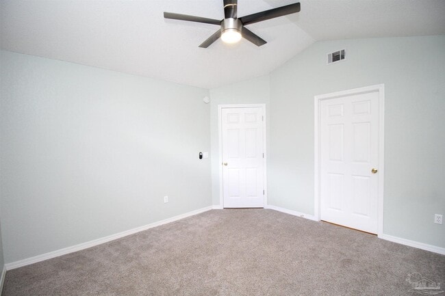 Building Photo - 5947 Grandview Dr