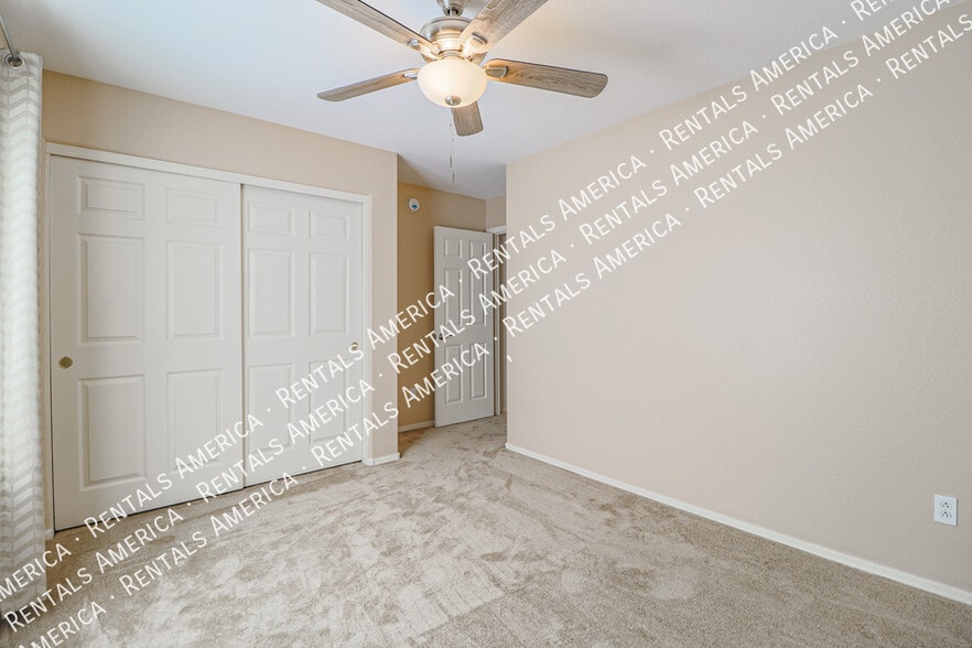 Building Photo - 10464 E Jan Cir