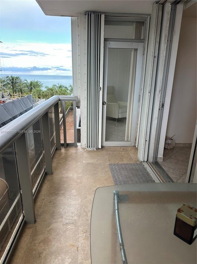 Building Photo - 6039 Collins Ave