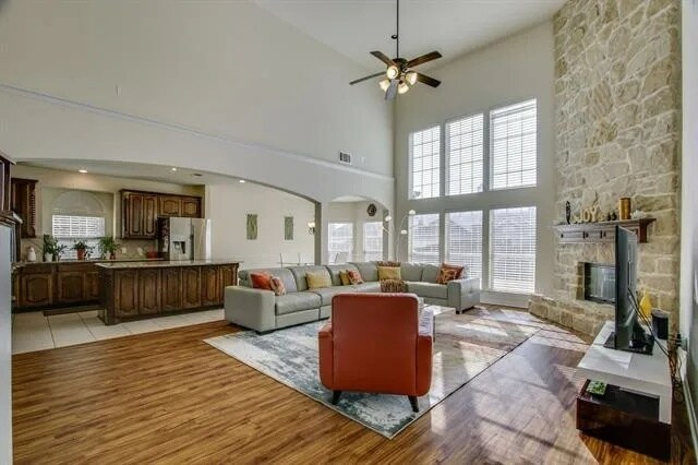 Building Photo - 12453 Tyler Dr