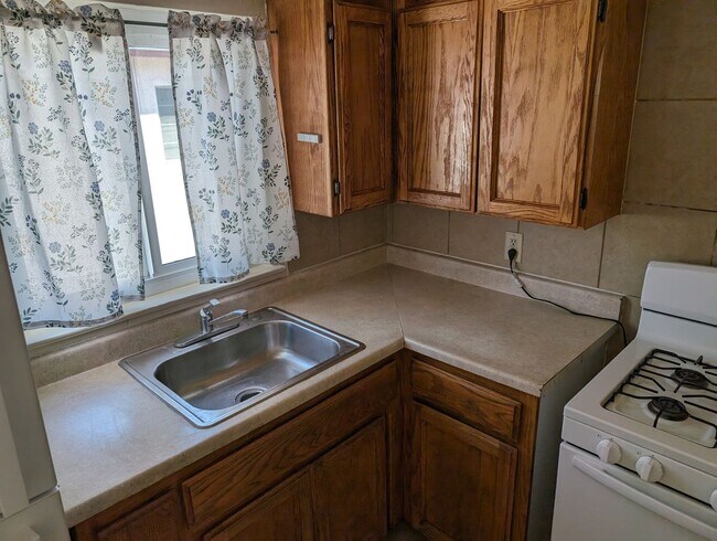 Building Photo - Nevada 4-Plex