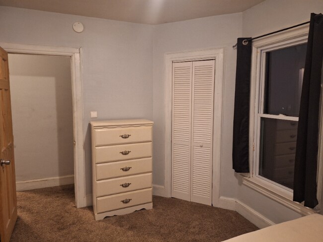 Building Photo - 10 Euclid Ave