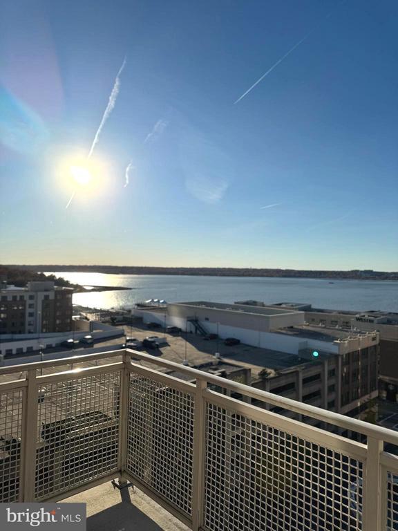 Primary Photo - 157 Fleet St