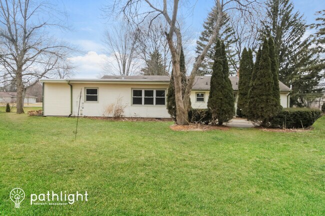 Building Photo - 10212 N Sunnycrest Drive, Mequon, WI, 53092