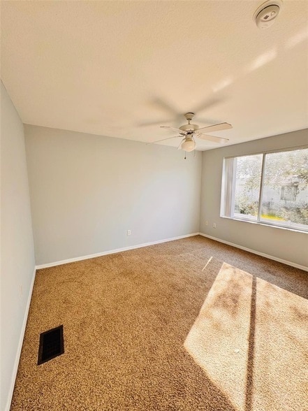 Building Photo - 722 Washington Palm Loop