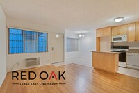 Building Photo - Amazing Jr One Bedroom with Stunning Hardw...