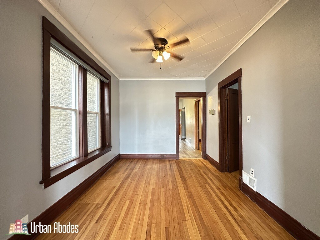 Building Photo - 3530 N Elston Ave