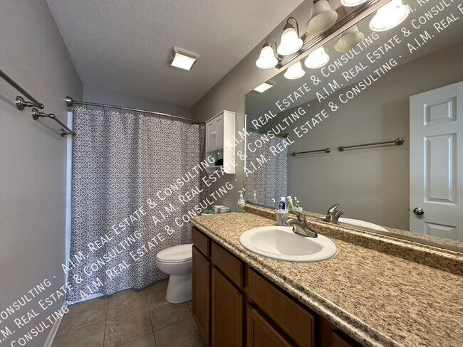 Building Photo - 1709 Crabapple Ln