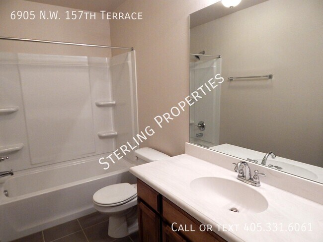 Building Photo - 6905 NW 157th Terrace