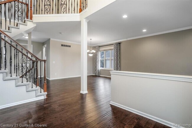 Building Photo - 41656 Steinbeck Glen