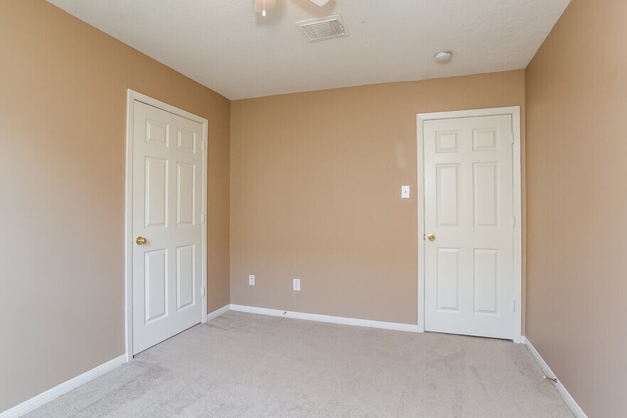 Building Photo - 2623 Merganser Ct