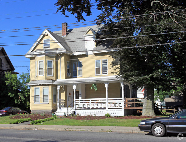 Building Photo - 126-128 Union Ave
