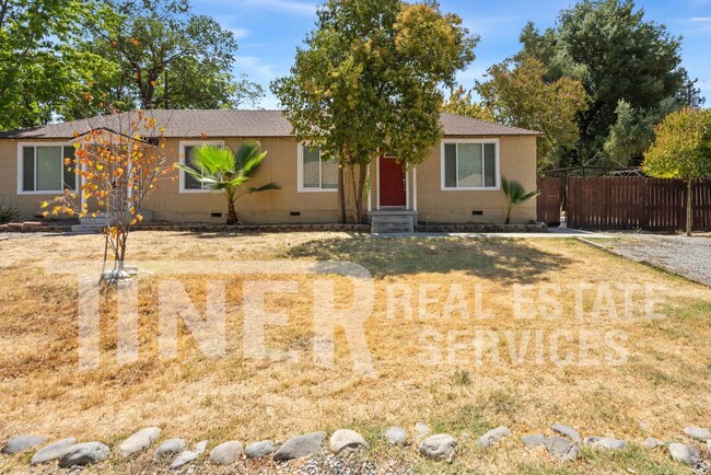 Building Photo - Cozy Home on Private Road - Tier-5