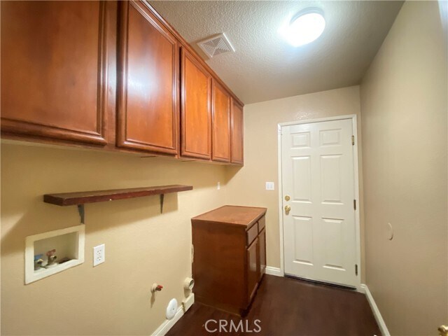 Building Photo - 708 Hillview St