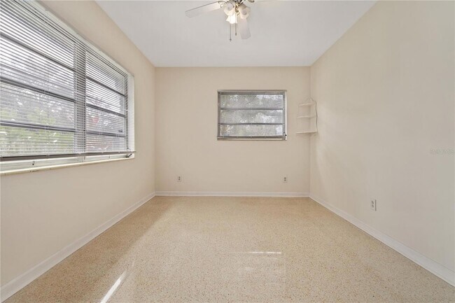 Building Photo - 12902 Forest Hills Dr