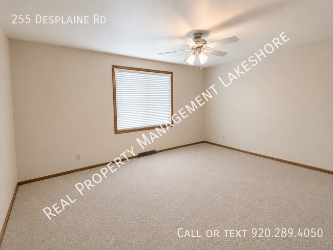 Building Photo - 255 Desplaine Rd