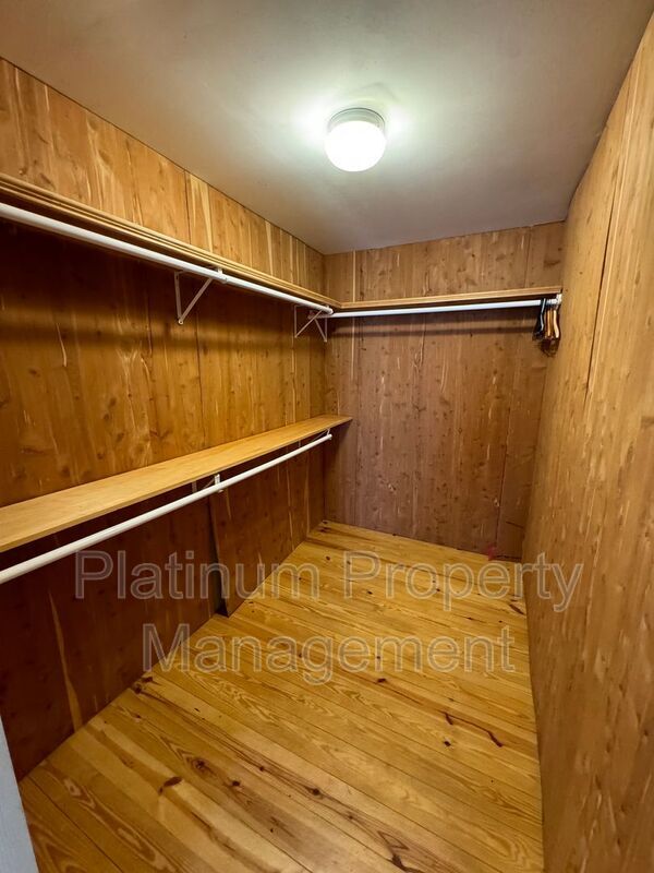 Building Photo - 971 Mountain Cove Rd
