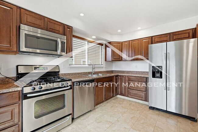 Building Photo - Beautiful Single Family Home Fenced in Yard and Central AC