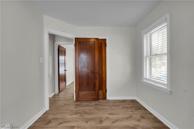 Building Photo - 4610 Yorkshire Ave