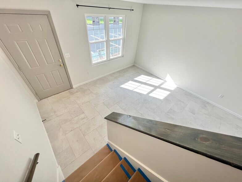 View to Entry/Living - 266 Fleming Rd