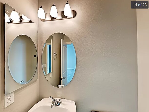 Building Photo - 20709 W Maiden Ln