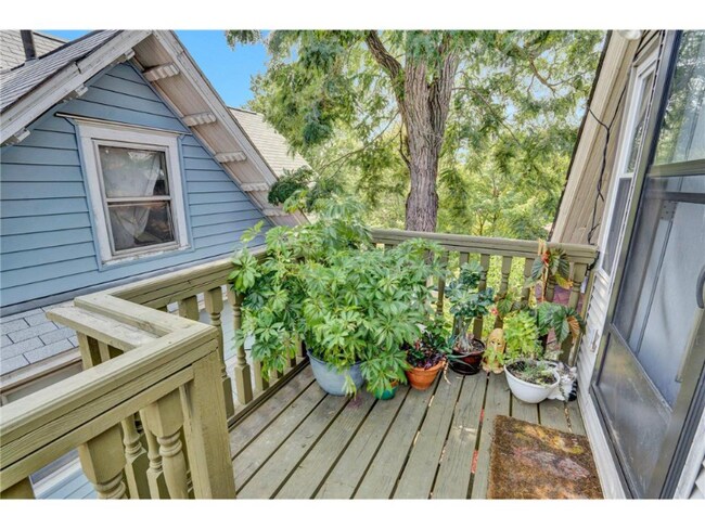 Primary Photo - 1179 Dayton Ave