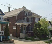 Building Photo - 1213 Superior St