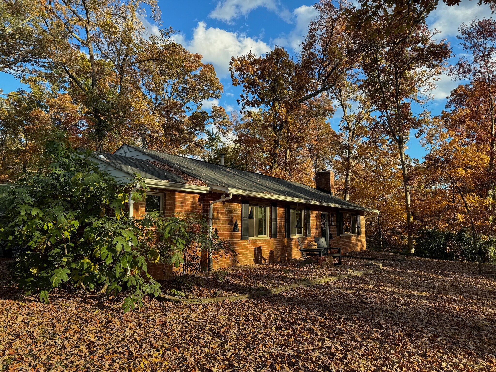 Building Photo - 1301 Gahant Rd