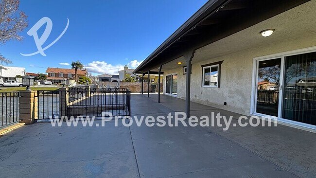 Building Photo - 18430 Niagara Dr