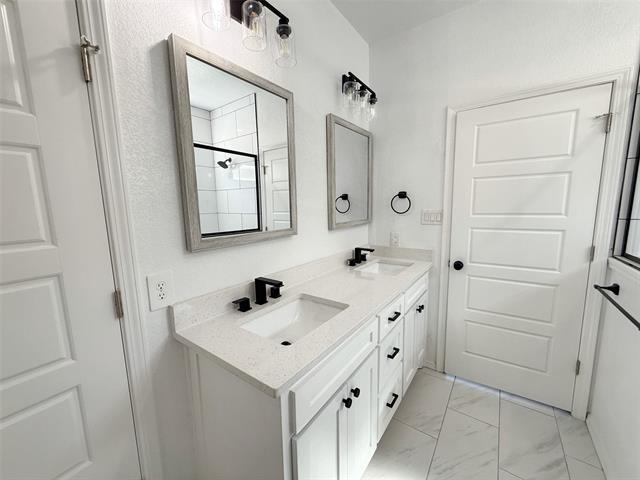 Building Photo - 805 Exeter St