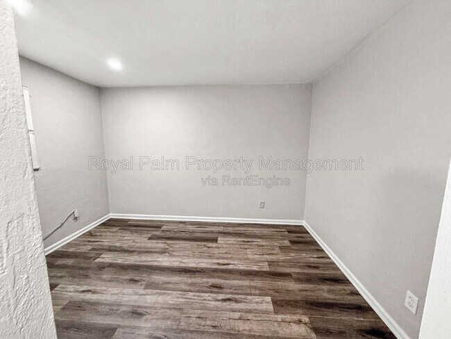 Building Photo - 3744 Estelle Ave