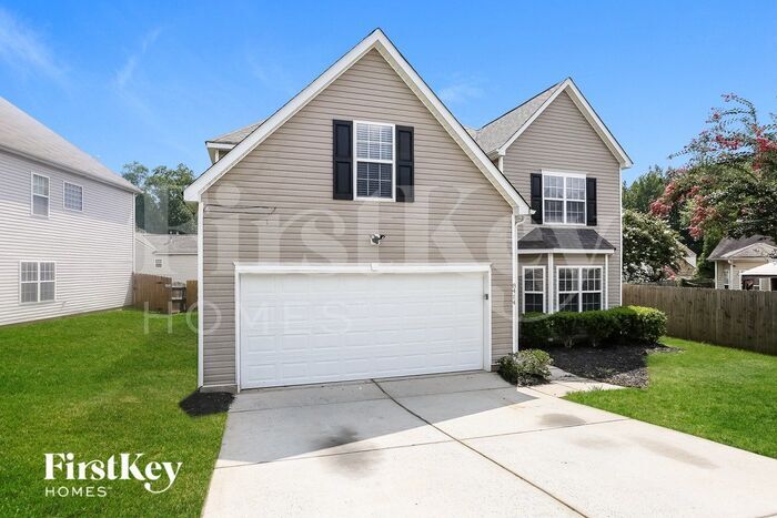 Building Photo - 8414 Oak Dr
