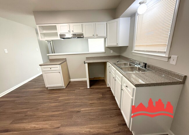 Building Photo - 2567 Thackery Dr