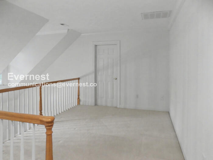 Building Photo - 108 Glasgow