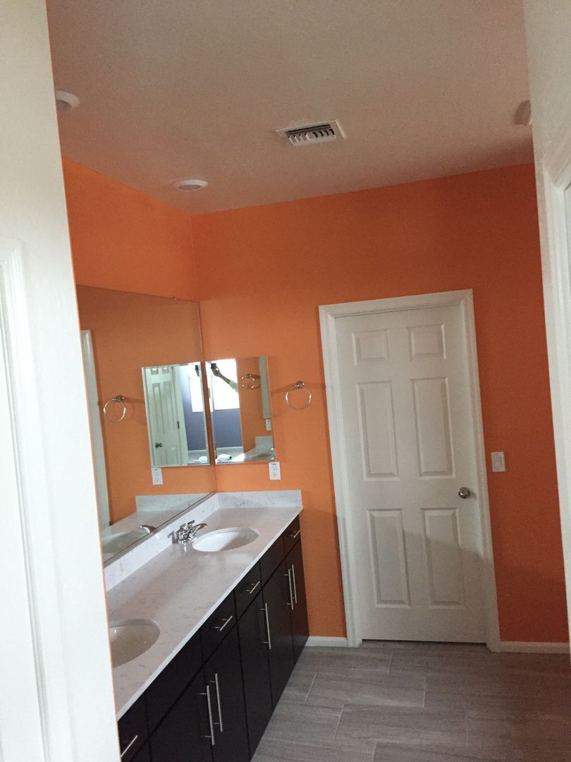 Building Photo - 5404 W Desert Hollow Dr