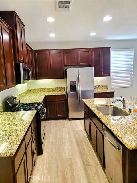 Building Photo - 36463 Chervil Way