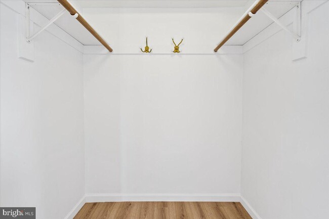 Building Photo - 141 N Fillmore Ave