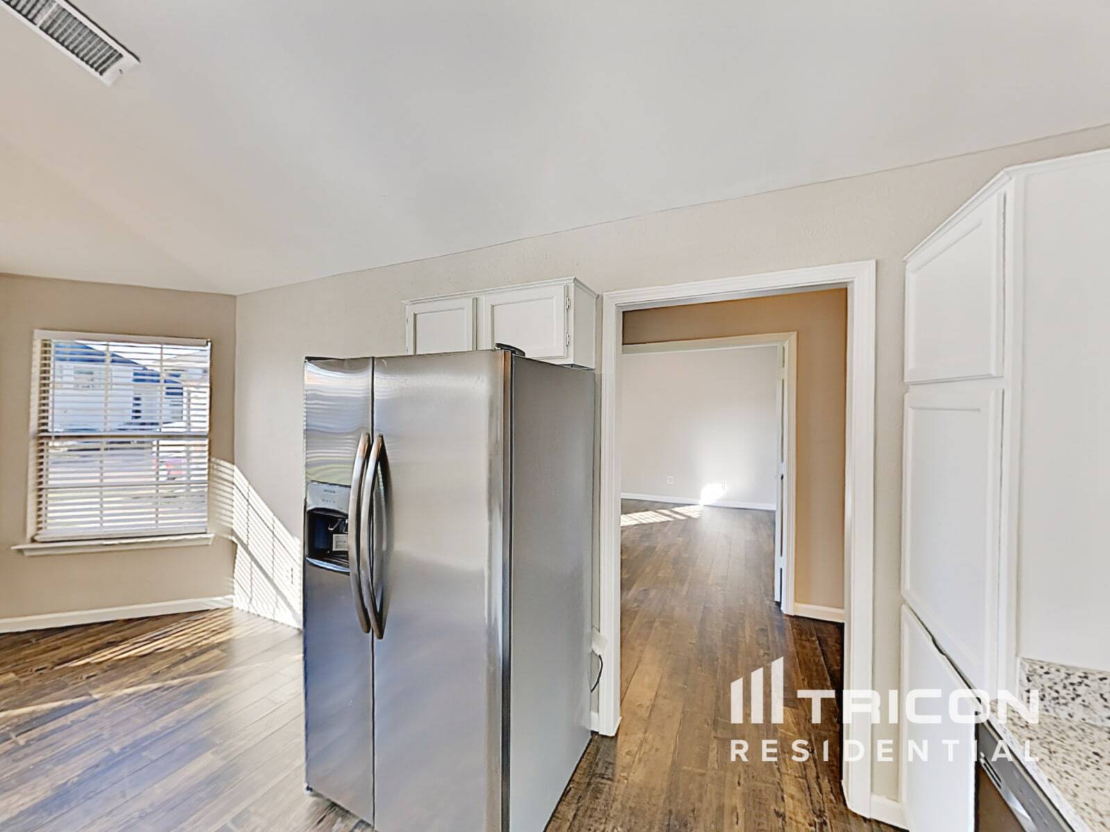 Building Photo - 1423 Ardmore Dr