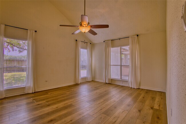 Building Photo - 1522 Park Meadow Dr