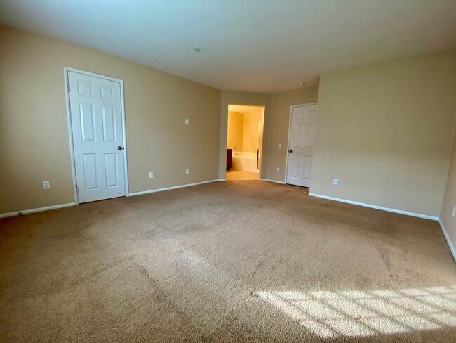 Building Photo - 1526 Milan Ct