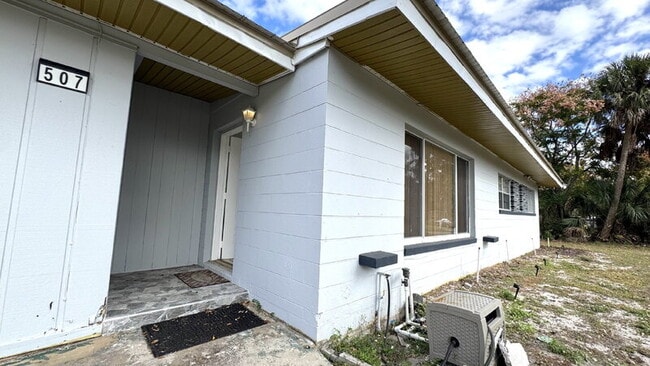 Building Photo - 507 Colfax Dr