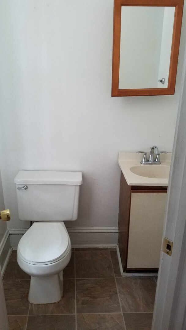 Building Photo - 3 BR/ 1.5 BA Home in The Fan, Available NOW!