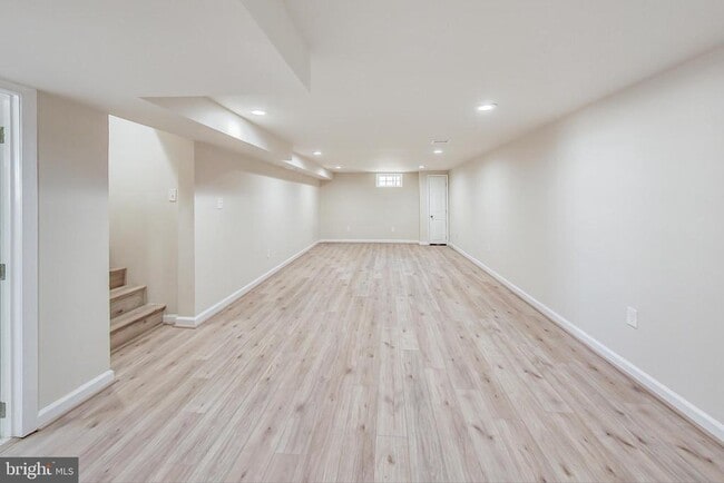 Building Photo - 4617 Creek Shore Dr
